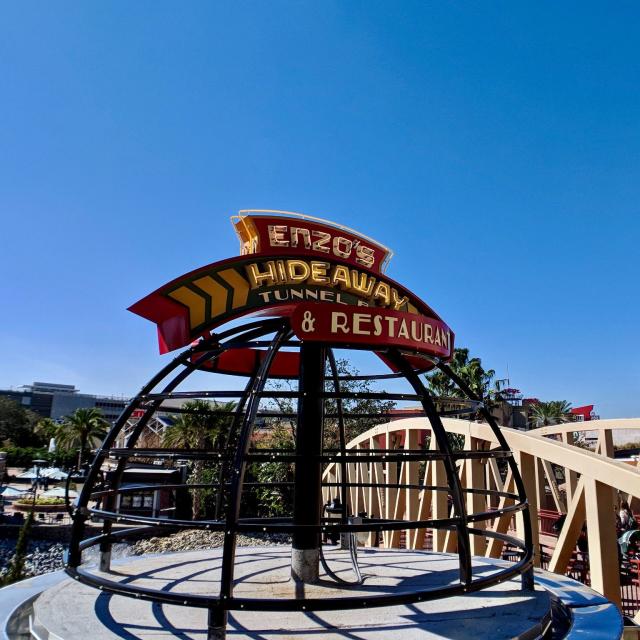 Exterior sign at Enzo's Hideaway