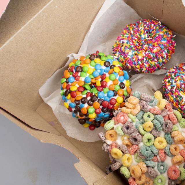 Influencer Katie Ellison and her family visited Voodoo Doughnut at Universal Orlando