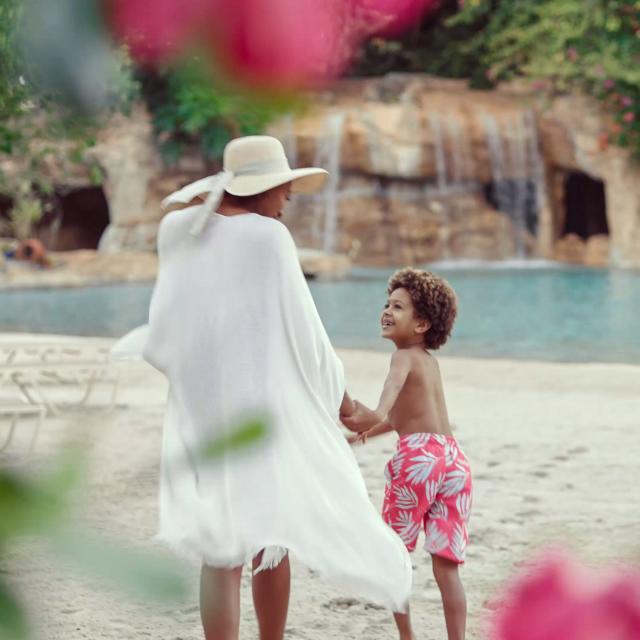 Discovery Cove family at Serenity Bay beach