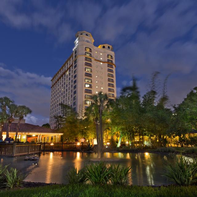 DoubleTree by Hilton Orlando at SeaWorld hotel at night