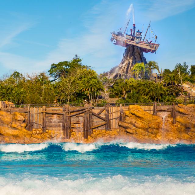 A view of the waves at Surf Pool at Disney's Typhoon Lagoon Water Park