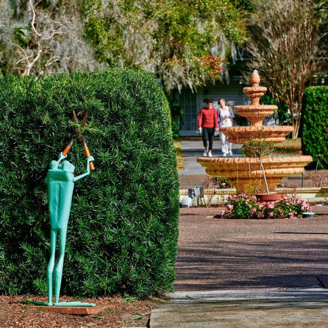 Frog statue at Harry P. Leu Gardens
