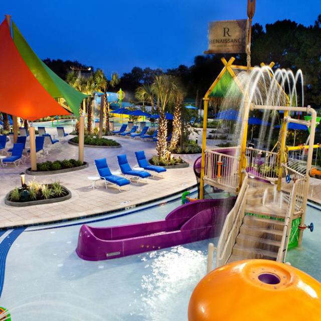Renaissance Orlando at SeaWorld hotel swimming pool