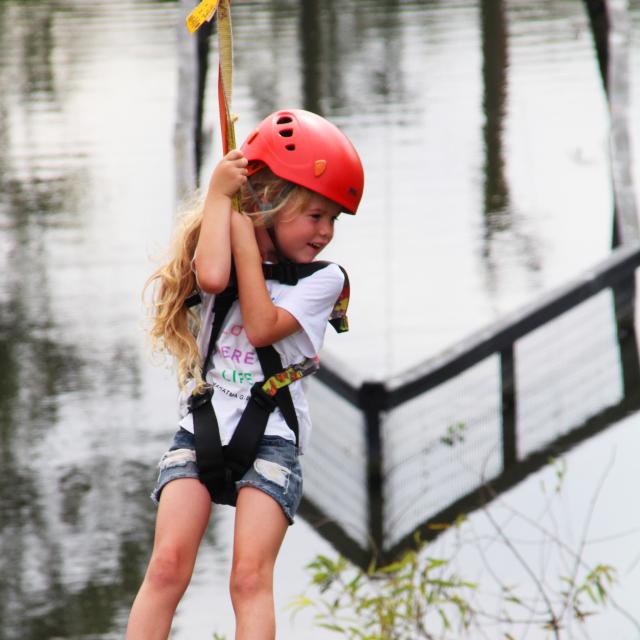 Influencer Katie Ellison and her family go ziplining