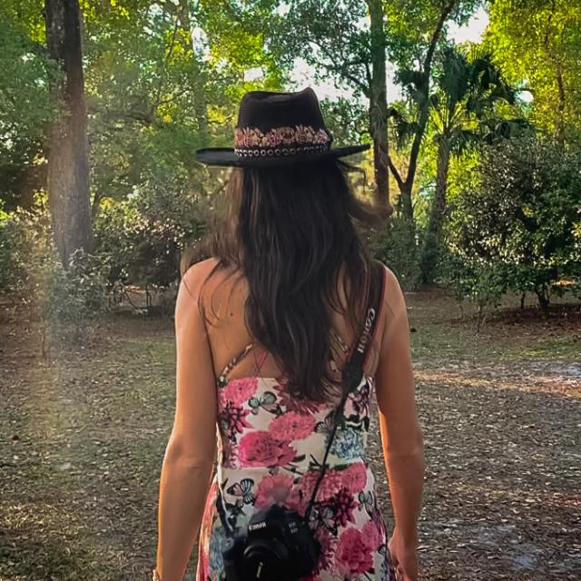 2021 Influencer Nakiesa Faraji-Tajrishi at Mead Gardens in Winter Park