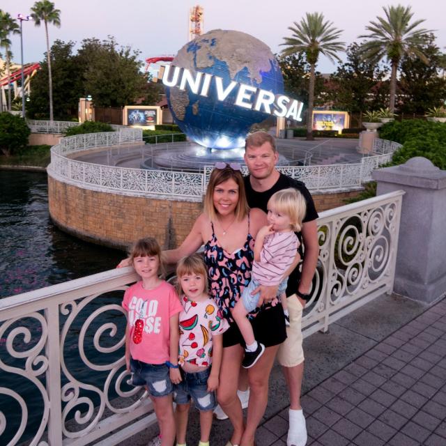 Influencer Katie Ellison and her family visit Universal Orlando Resort
