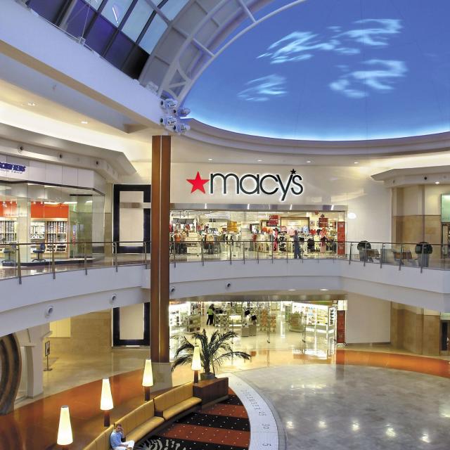 Macy's Millenia interior entrance