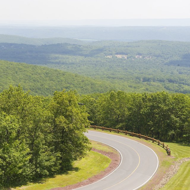Take A Scenic Drive in the Pocono Mountains