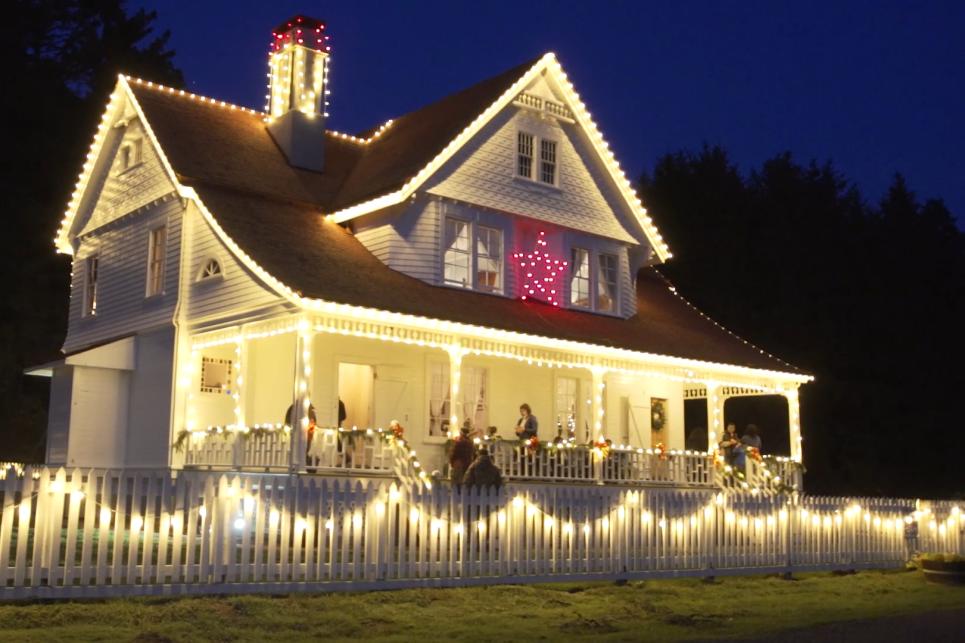 Heceta Head Lighthouse B&B Holiday Lights