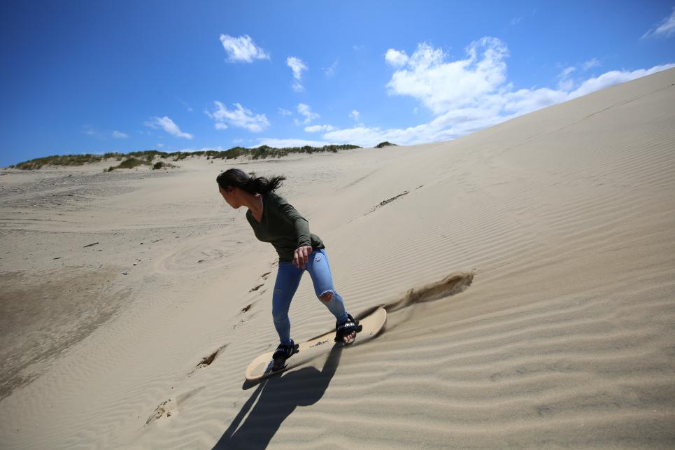 Sandboarding Florence Dunes by Charlie Chul Jung