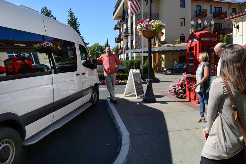 America's Hub World Tours at 5th Street Public Market by Colin Morton