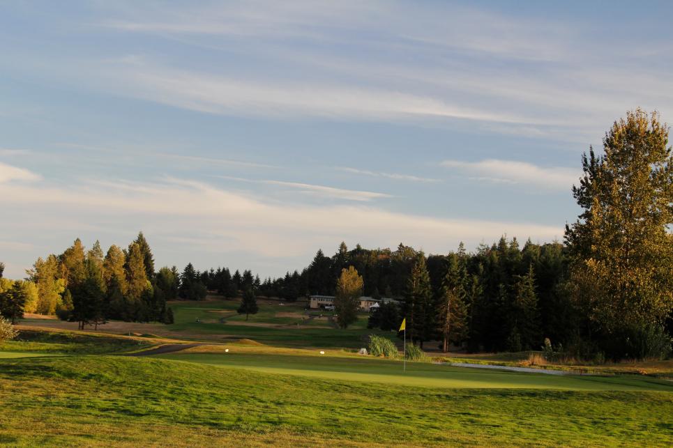 Diamond Woods Golf Course by Janelle Breedlove
