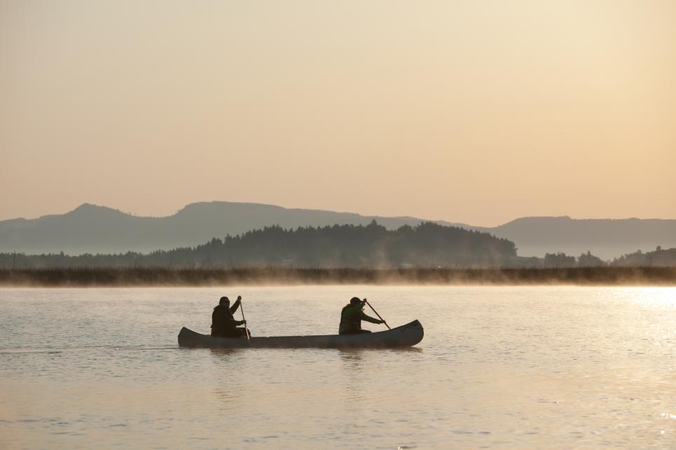 Canoeing at Fern Ridge by Eugene, Cascades & Coast
