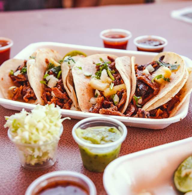 Tohono Oodham Swap Meet Tolos Taqueria - Tacos al Pastor