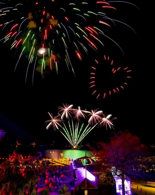 Welcome to Winter event 2021 fireworks