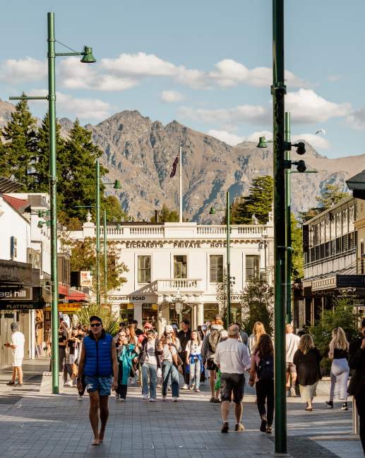 Queenstowns streets with mountains in the background