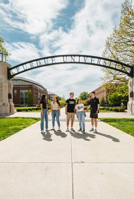 Boiler Beginnings & Big Returns: Your Ultimate Move-In Guide to Purdue University