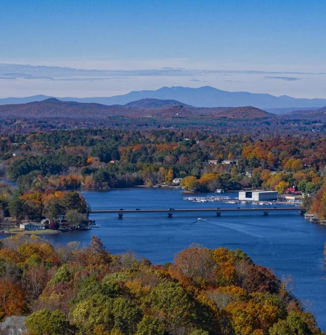 Fall on Lake Hickory