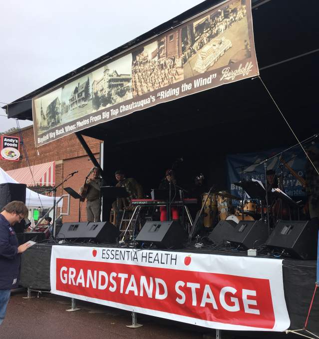 Grand Stand Stage