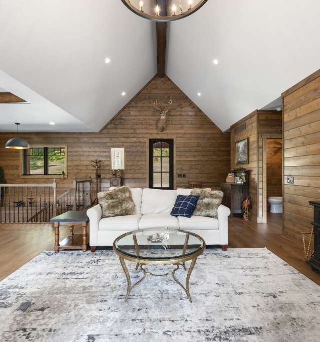 Image of the main room inside Cliffside Cottage, owned by BOECO Management.