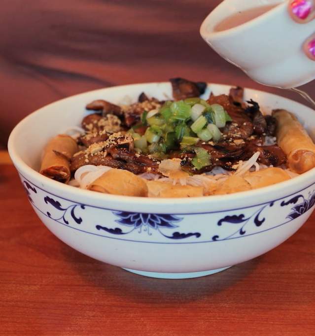 Bun Dac Biet - Vermicelli Noodle Bowl