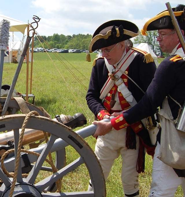 historical reenactment with a cannon