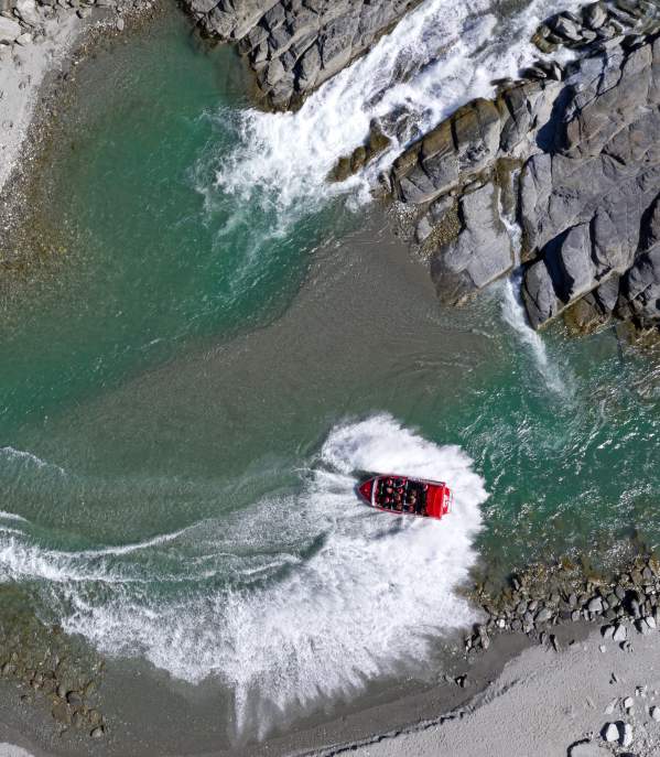 Shotover Jet on Shotover River from above