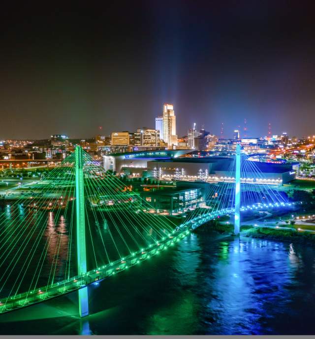 Bob skyline at night