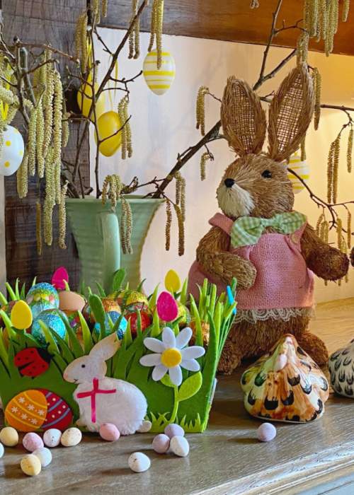 Easter decorations at self catering cottage in the New Forest