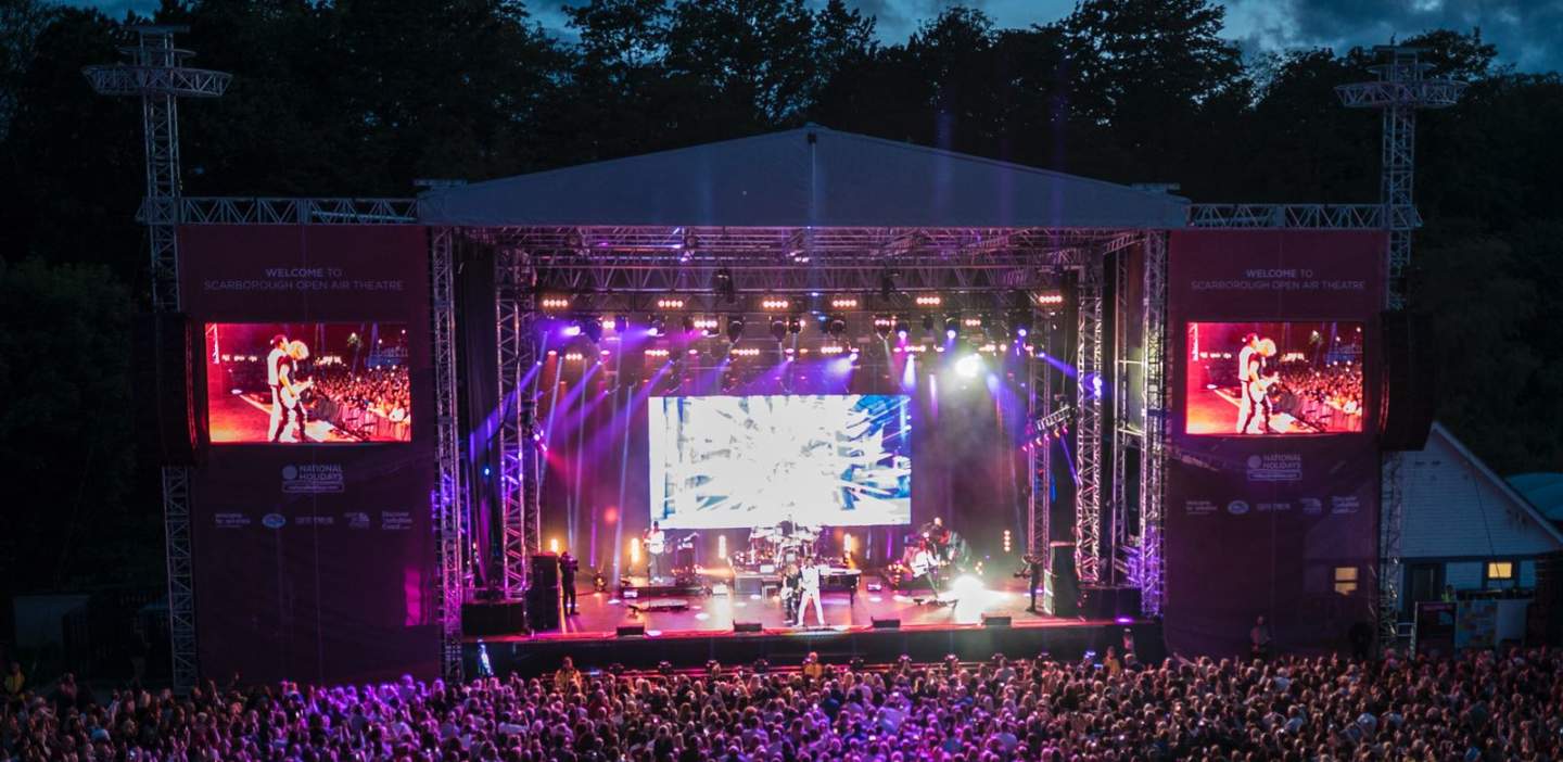 An image of Scarborough Open air Theatre in full swing