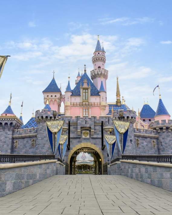 Disneyland - Sleeping Beauty Castle