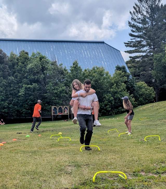 Juhannus Wife Carrying
