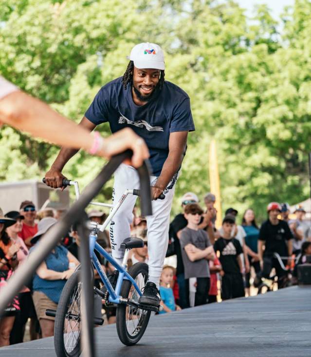 Crowds at Bikefest