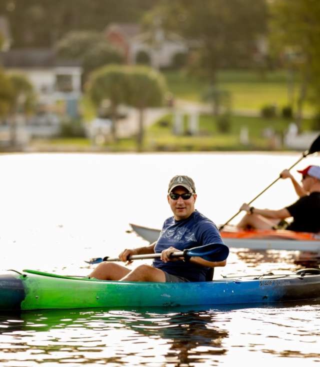 Kayaking Hope Mills Lake