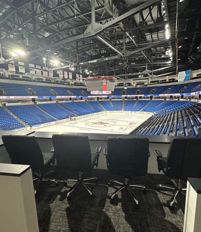 Loge Box