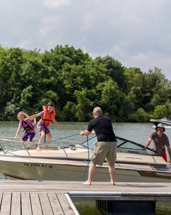 Boating at Blue Marsh Lake