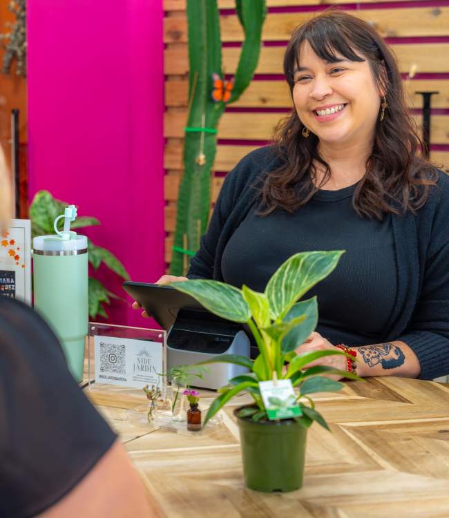 Nide Jardin, boutique houseplant and wellness shop in Aurora, Illinois
