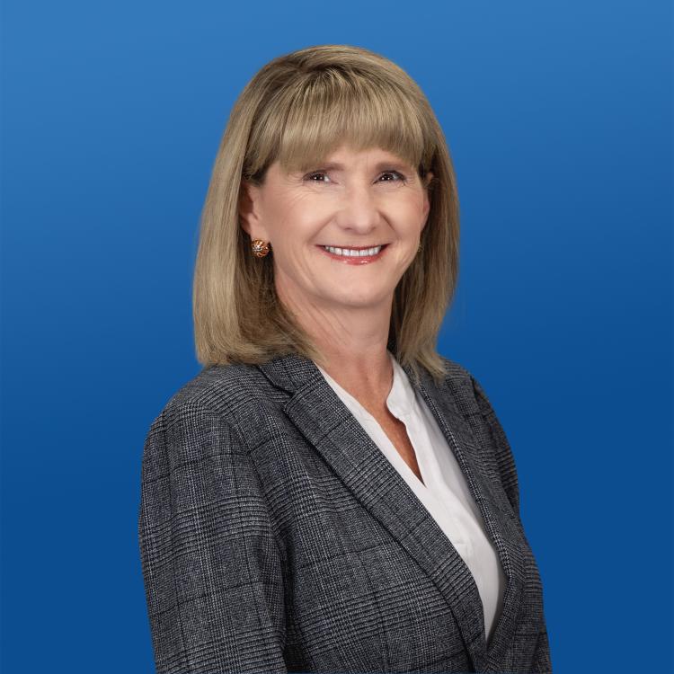Headshot of Visit Orlando employee Stephanie Naegele