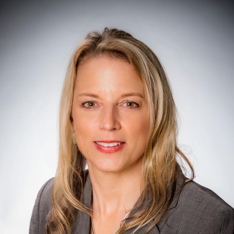 Headshot of Danielle Hollander, Visit Orlando, Chief Marketing Officer