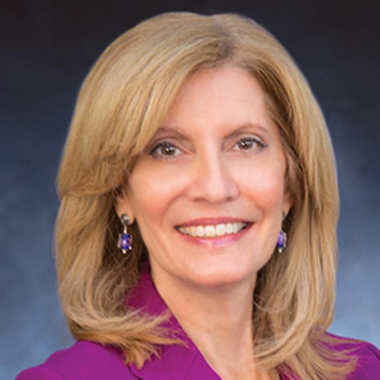 Headshot for 2021 Visit Orlando Board of Director Roseann Harrington