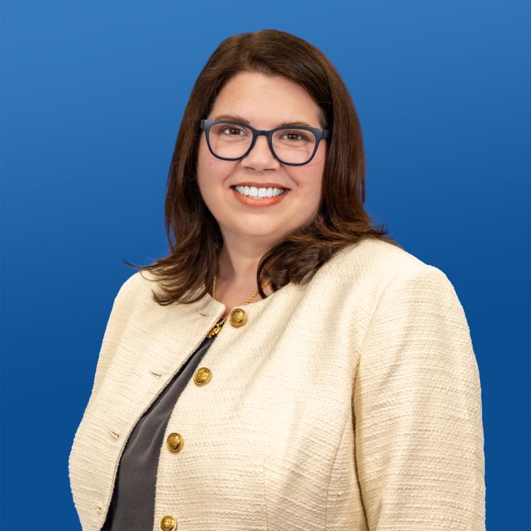 Headshot of Visit Orlando employee Julia DeVault