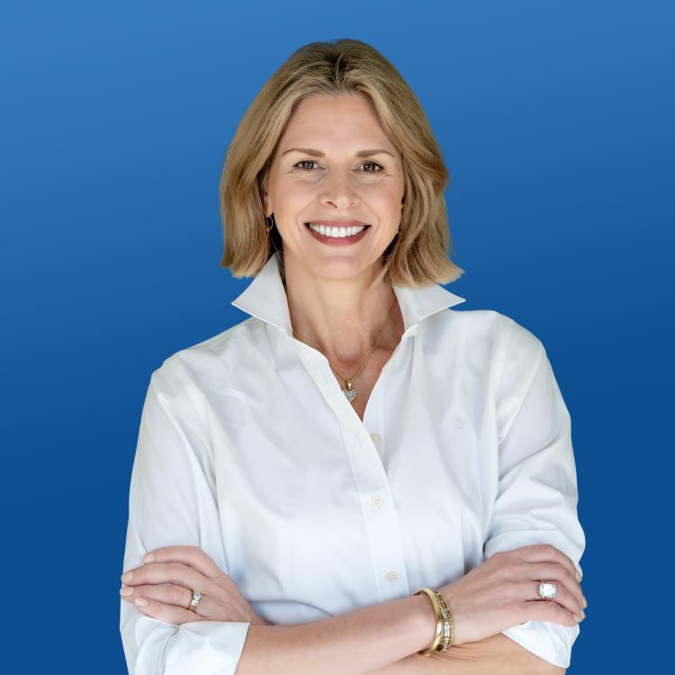 Headshot of Visit Orlando employee Kathy Brown