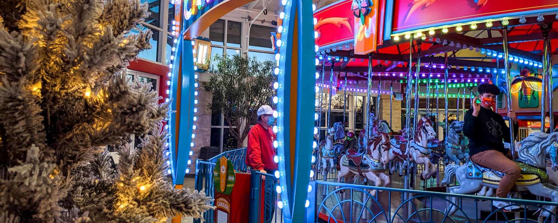 Wichira Ks Things To Do Over Christmas Break 2022 Holidays In Wichita - Christmas Lights & Festive Events