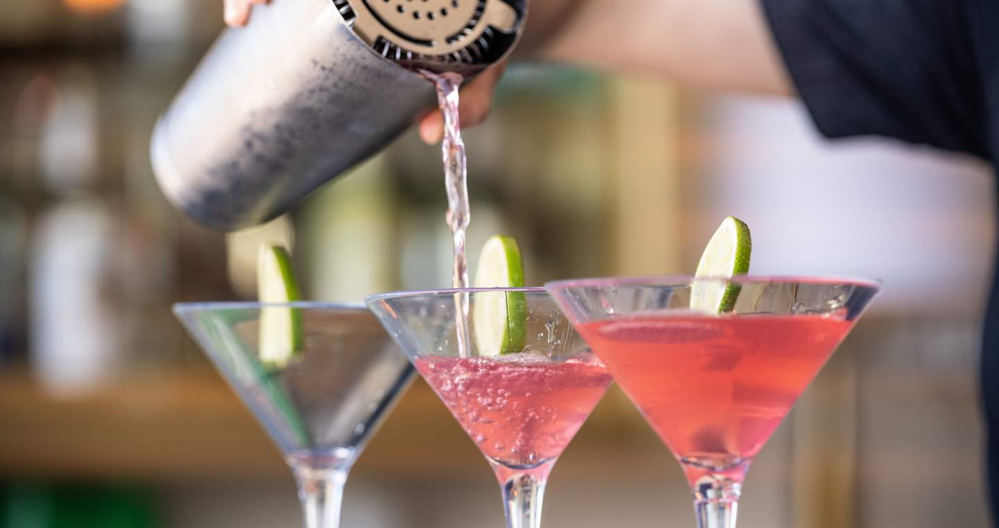 3 martinis being poured at the yorktowne hotel