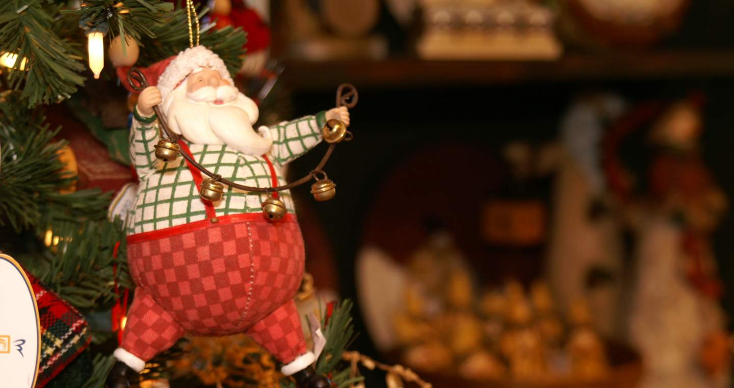 brown's orchards- santa ornament