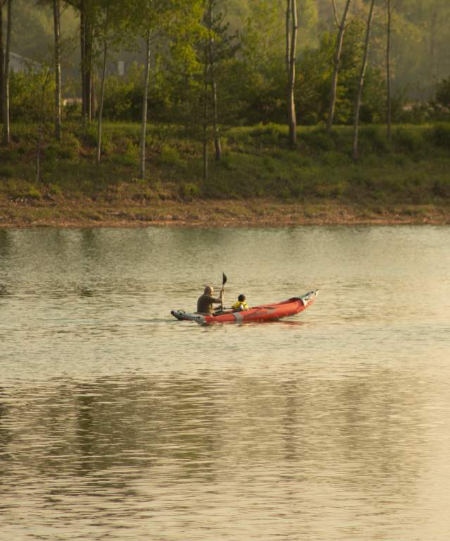 Kayaking Lake Pacwa