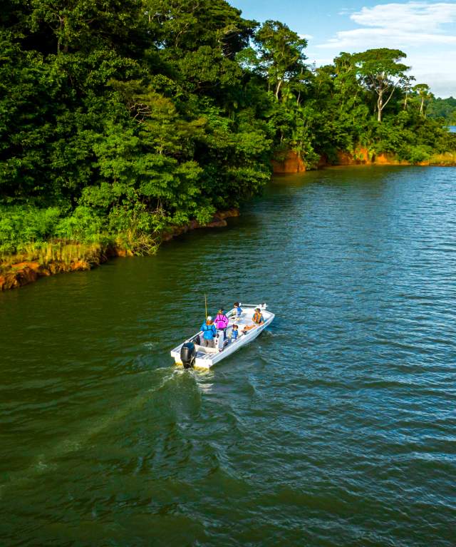 Group boating at Gatun Lake on a sunny day