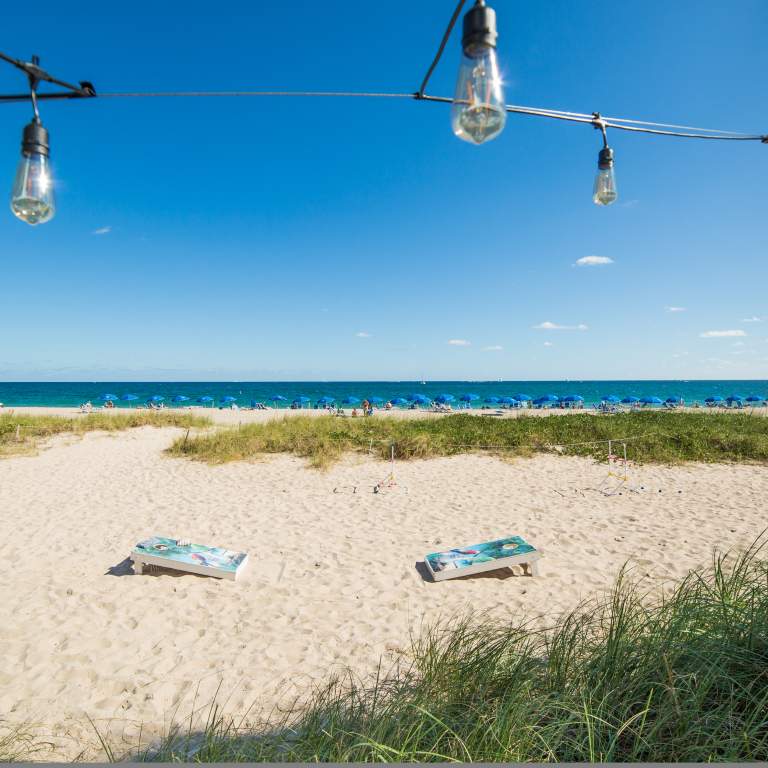 Beach Corn Hole