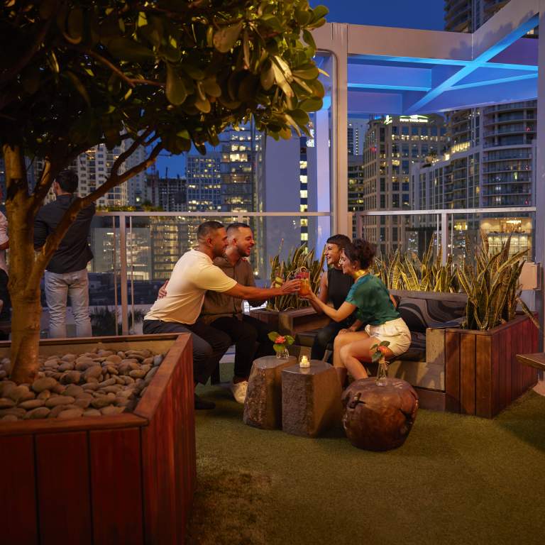 Nightlife LGBT Rooftop