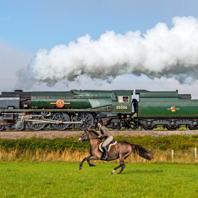 Gloucestershire Warwickshire Steam Railway (GWSR)